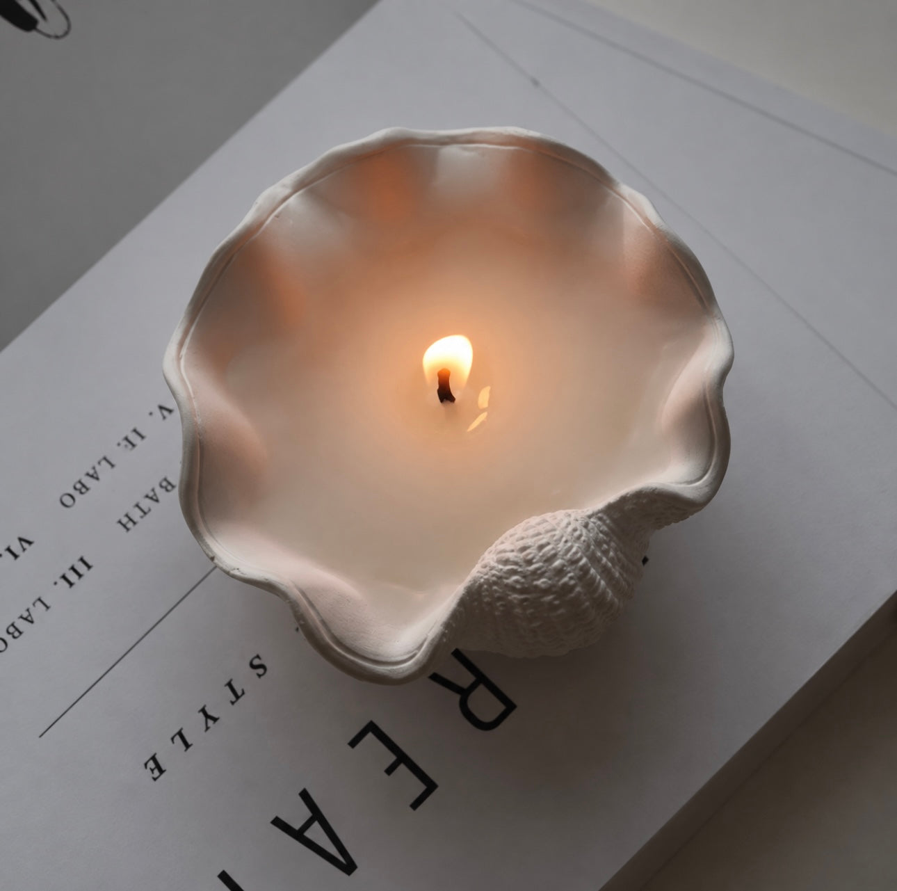 MINI CLAM SHELL CANDLE ♡