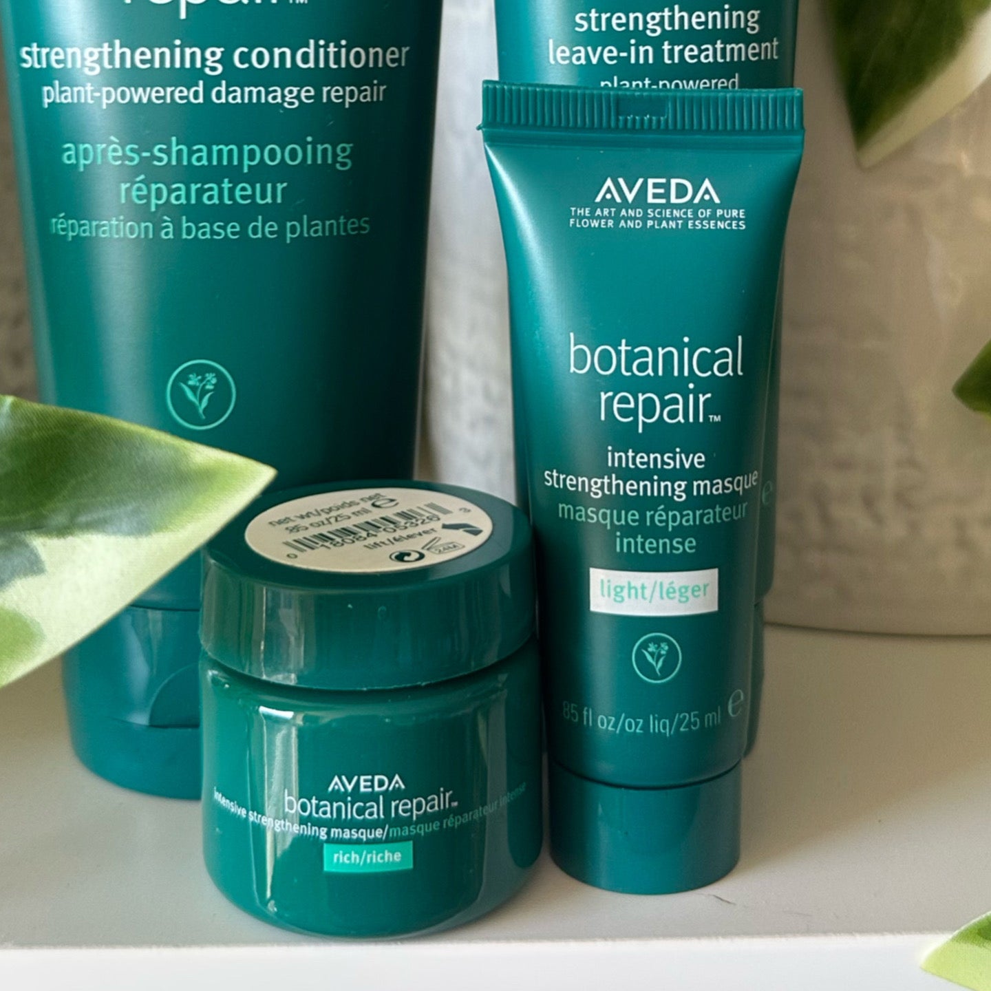 Botanical Repair Conditioner, Leave In Treatment with a FREE travel set worth £30