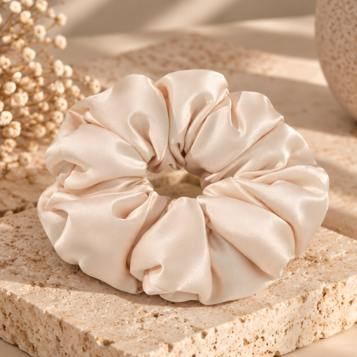 XXL OVERSIZED SATUN SCRUNCHIE - CREAM